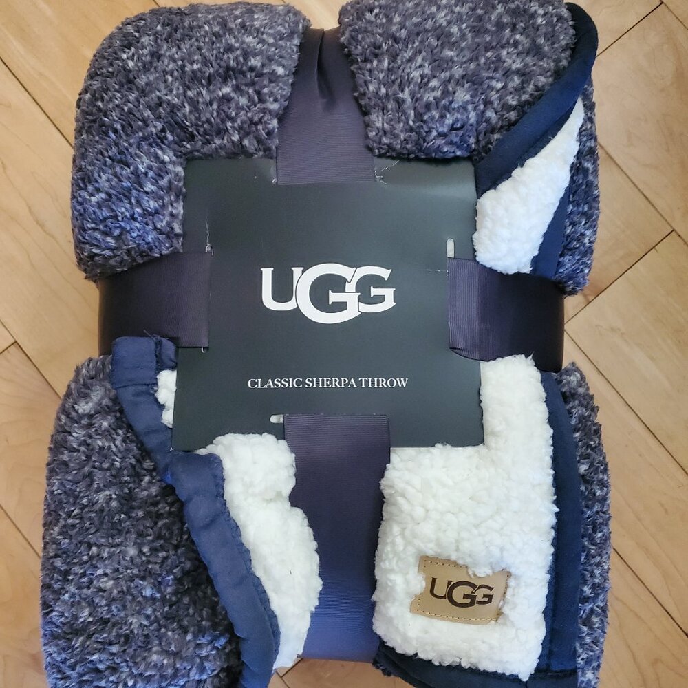 UGG Classic Sherpa Throw Ocean Melange 50 in X 70 in - New